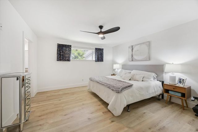 802 E Mansfield Street, Brenham, TX 77833