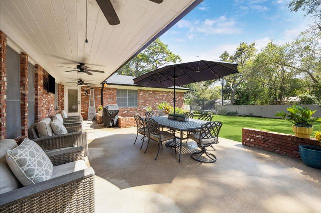 802 E Mansfield Street, Brenham, TX 77833