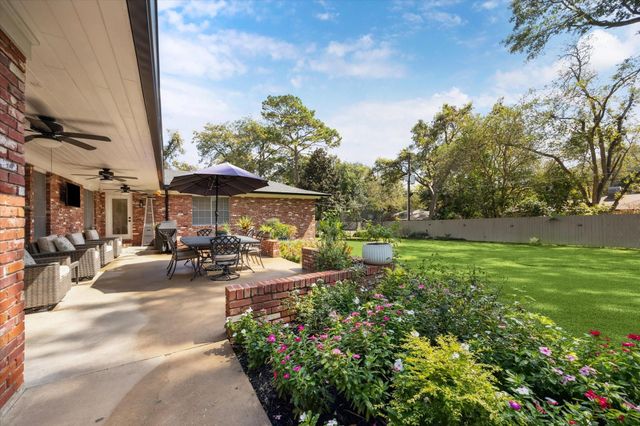 802 E Mansfield Street, Brenham, TX 77833