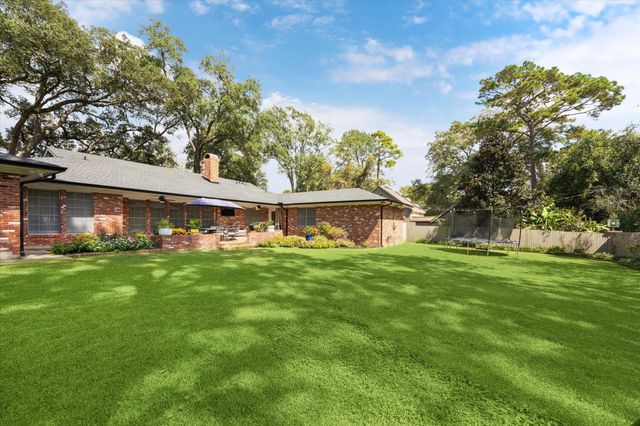 802 E Mansfield Street, Brenham, TX 77833