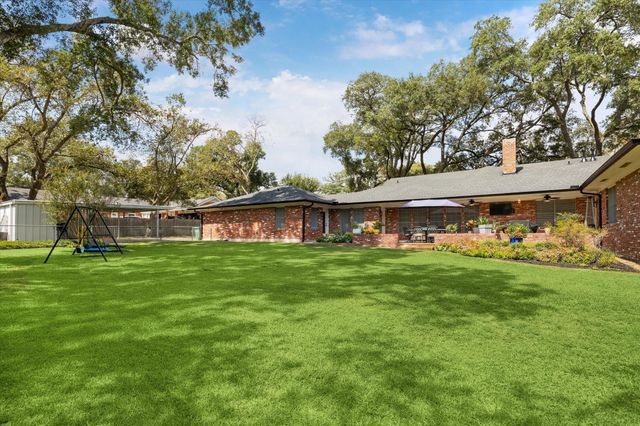 802 E Mansfield Street, Brenham, TX 77833