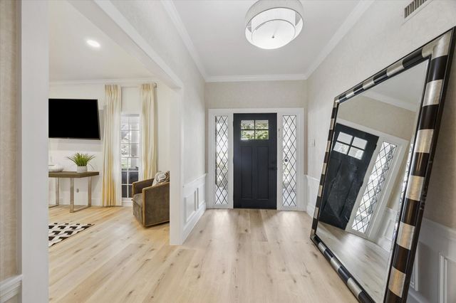 802 E Mansfield Street, Brenham, TX 77833