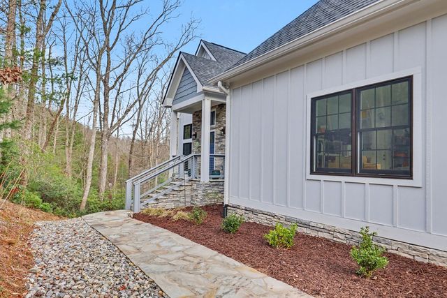 452 Chestnut Mountain Road, Blairsville, GA 30512