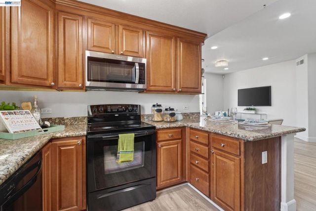 600 S Abel St 214, Milpitas, CA 95035