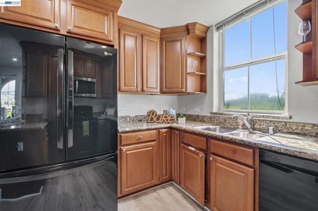 600 S Abel St 214, Milpitas, CA 95035