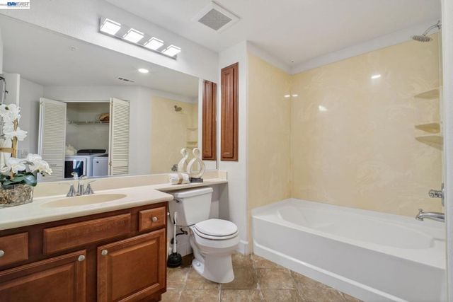 600 S Abel St 214, Milpitas, CA 95035
