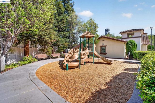 600 S Abel St 214, Milpitas, CA 95035