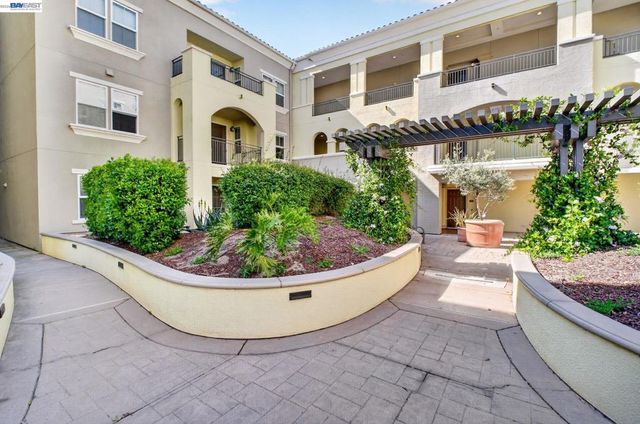 600 S Abel St 214, Milpitas, CA 95035