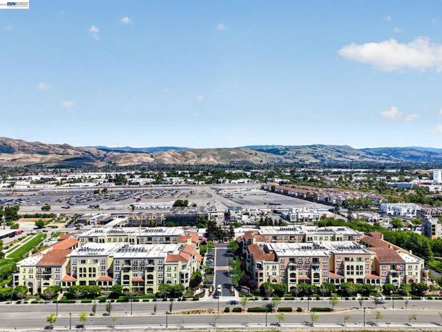 600 S Abel St 214, Milpitas, CA 95035