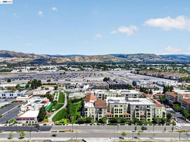 600 S Abel St 214, Milpitas, CA 95035