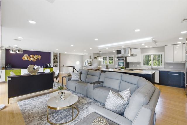 20 Parkerville Rd, Southborough, MA 01772