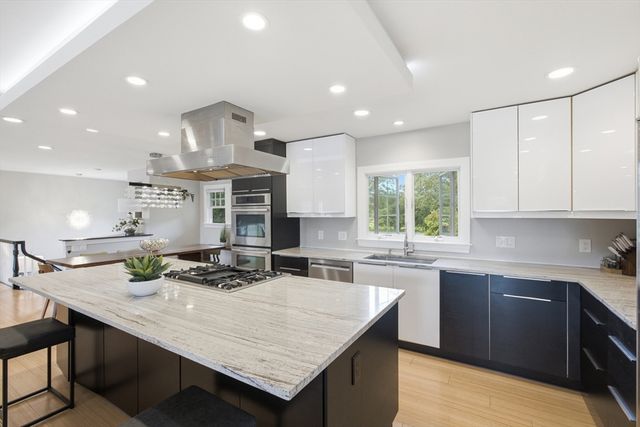 20 Parkerville Rd, Southborough, MA 01772