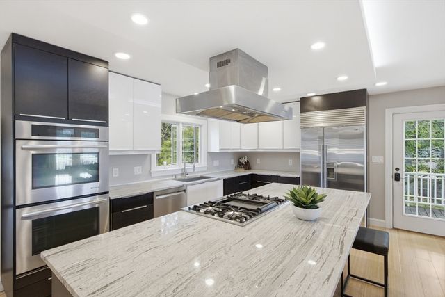 20 Parkerville Rd, Southborough, MA 01772