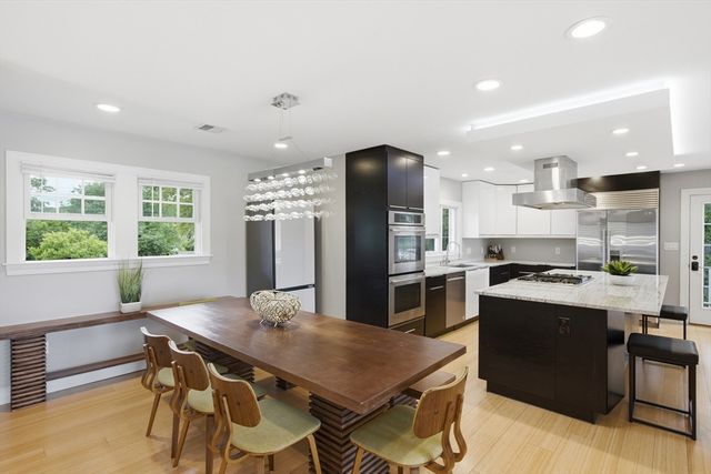 20 Parkerville Rd, Southborough, MA 01772