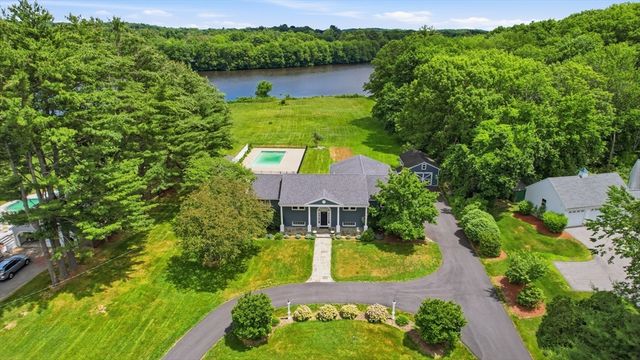 20 Parkerville Rd, Southborough, MA 01772