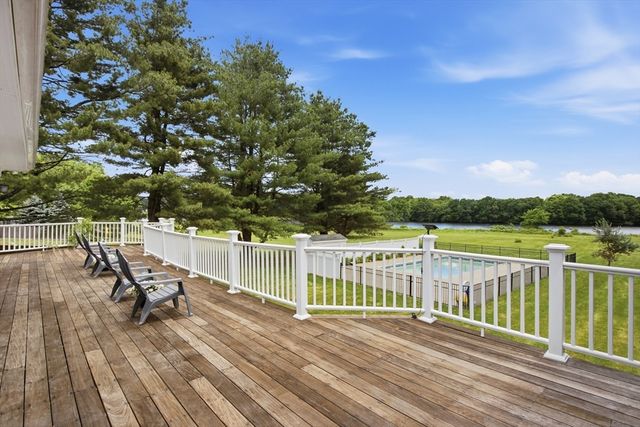 20 Parkerville Rd, Southborough, MA 01772