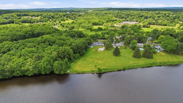20 Parkerville Rd, Southborough, MA 01772