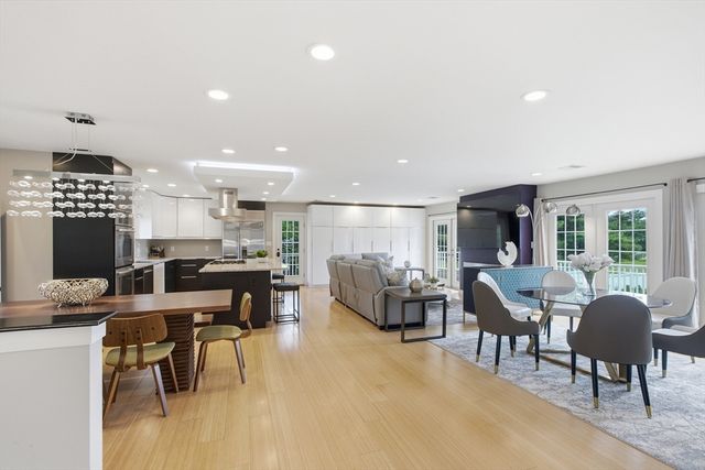 20 Parkerville Rd, Southborough, MA 01772