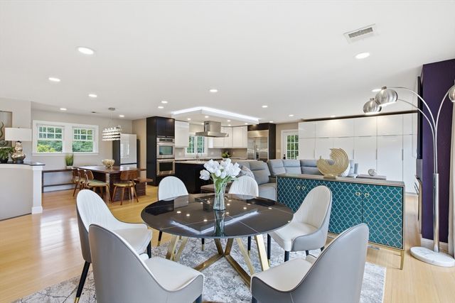 20 Parkerville Rd, Southborough, MA 01772