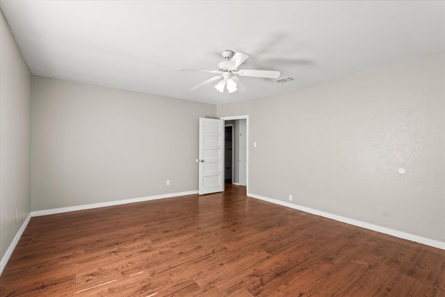 805 Avenue C, Levelland, TX 79336