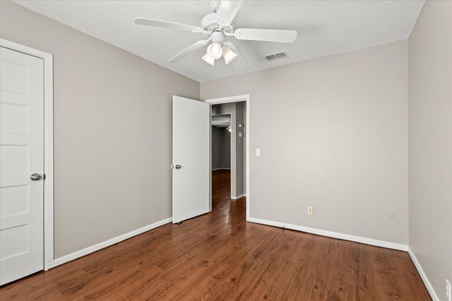 805 Avenue C, Levelland, TX 79336