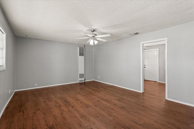 805 Avenue C, Levelland, TX 79336