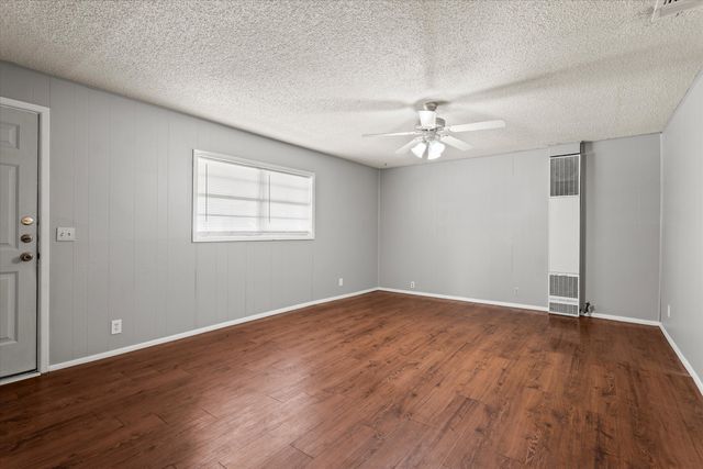 805 Avenue C, Levelland, TX 79336