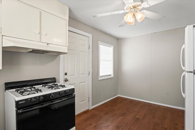 805 Avenue C, Levelland, TX 79336