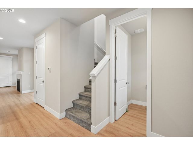 17079 Se TROGE Rd, Happy Valley, OR 97086