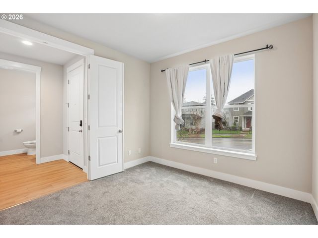 17079 Se TROGE Rd, Happy Valley, OR 97086