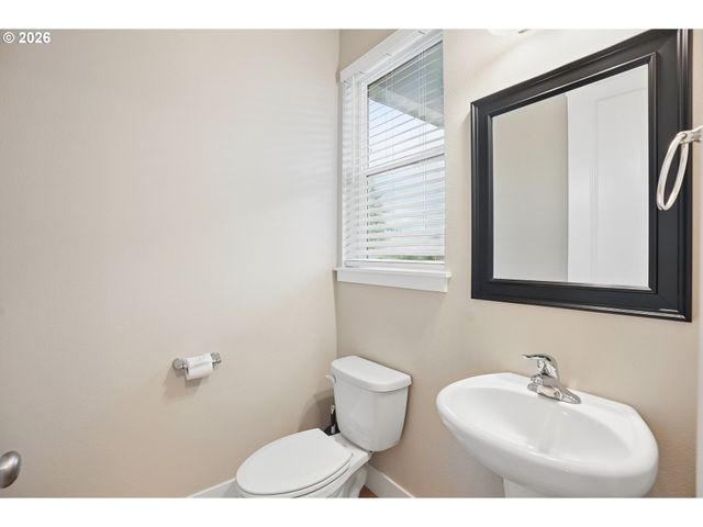 17079 Se TROGE Rd, Happy Valley, OR 97086