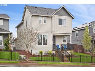 17079 Se TROGE Rd, Happy Valley, OR 97086