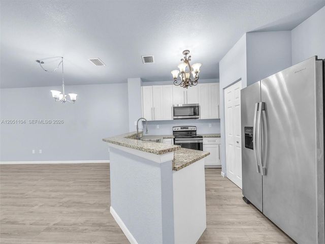 8306 Santa Monica Ave, Tamarac, FL 33321