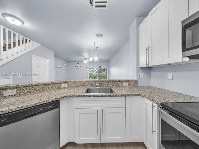 8306 Santa Monica Ave, Tamarac, FL 33321