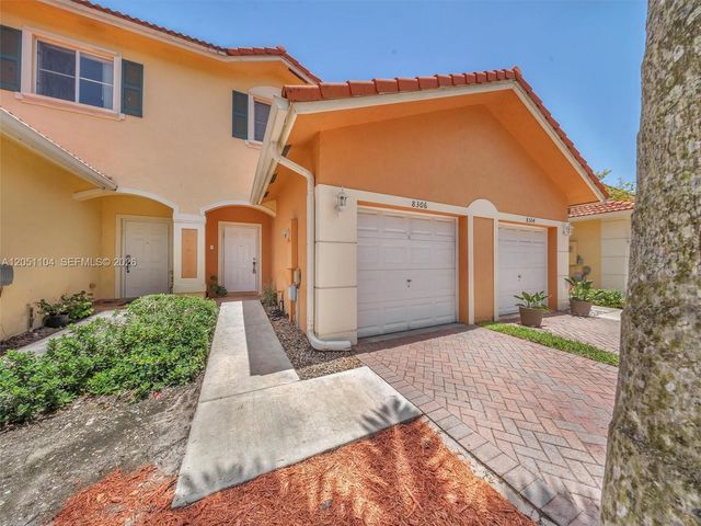 8306 Santa Monica Ave, Tamarac, FL 33321