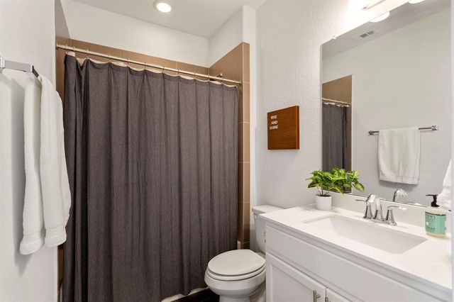 7203 Bassett CT, Austin, TX 78741