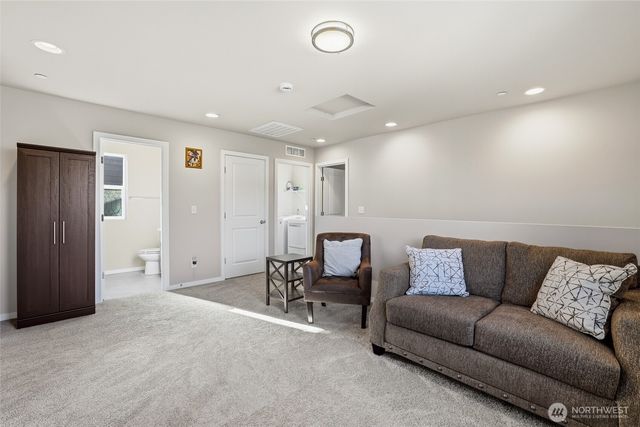 89 Basil Avenue, Shelton, WA 98584