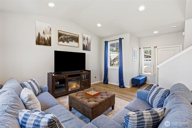 89 Basil Avenue, Shelton, WA 98584