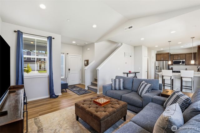 89 Basil Avenue, Shelton, WA 98584