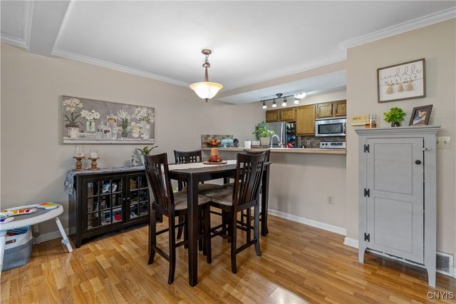 8253 Beehive Cir, Clay, NY 13090