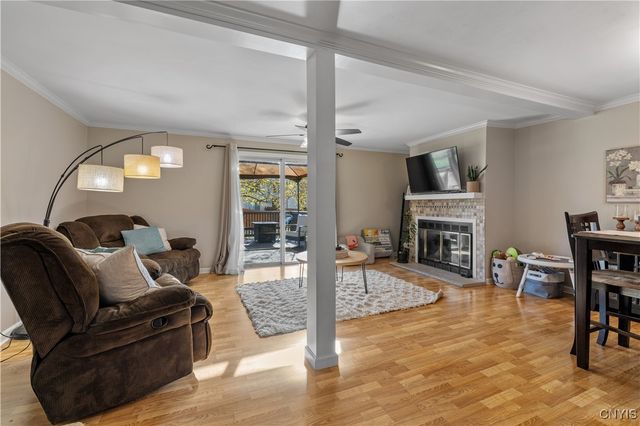 8253 Beehive Cir, Clay, NY 13090