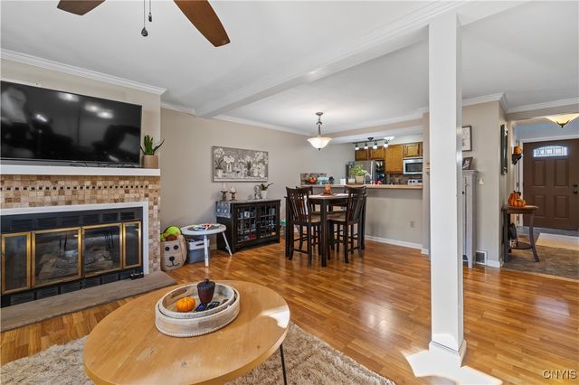 8253 Beehive Cir, Clay, NY 13090