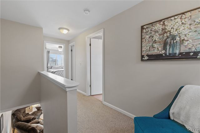 8253 Beehive Cir, Clay, NY 13090