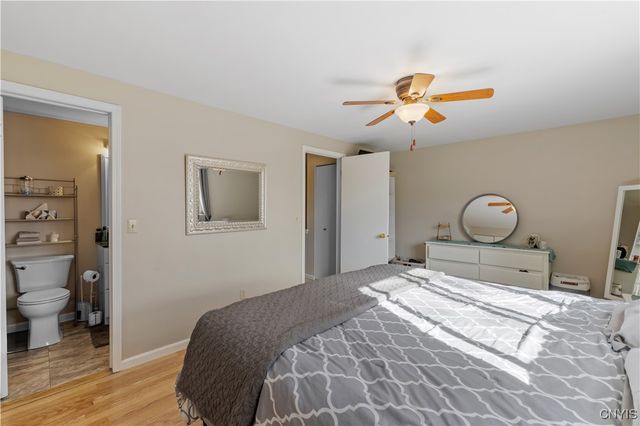 8253 Beehive Cir, Clay, NY 13090