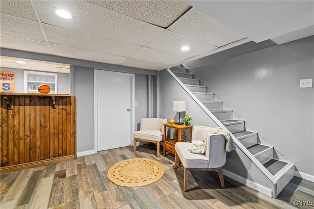 8253 Beehive Cir, Clay, NY 13090