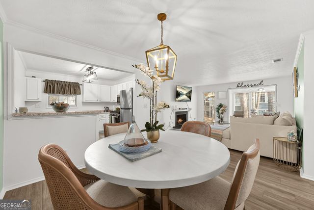 502 Vicksburg Place, Atlanta, GA 30350