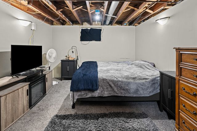 445 48TH Street, Moline, IL 61265