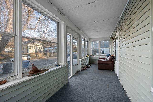 445 48TH Street, Moline, IL 61265