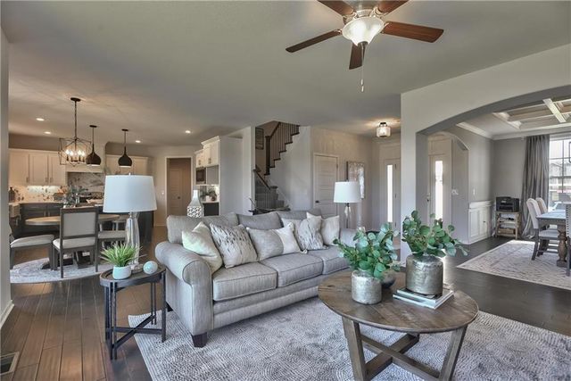 2717 W Park Street, Olathe, KS 66061