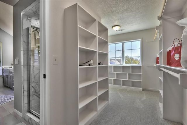 2717 W Park Street, Olathe, KS 66061